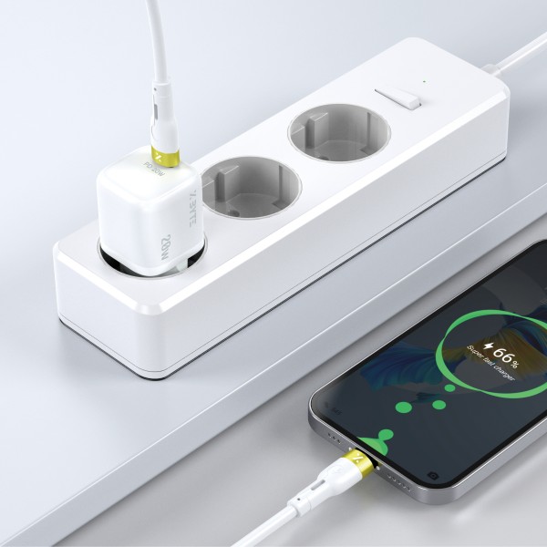 Xbyte XB-4704 20W USB-C Super Fast Charger Set – EU Version