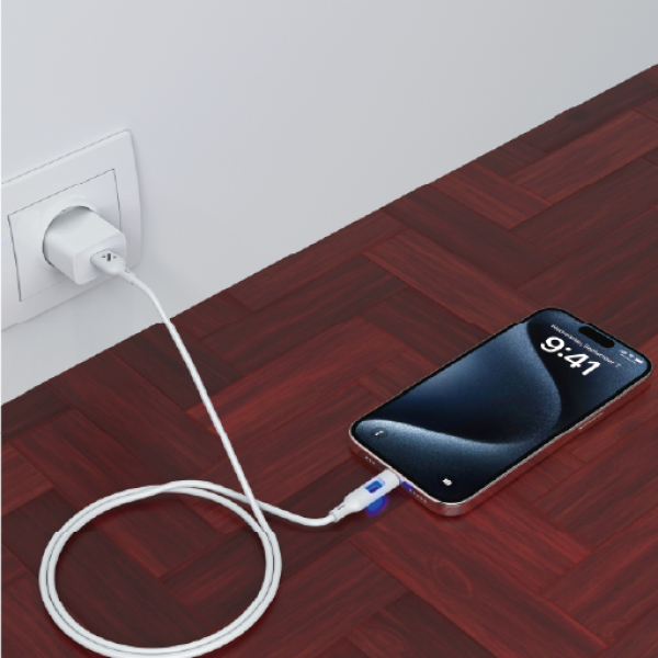 Xbyte XB-4770 LED USB Ladekabel 1m 18W – Silicone